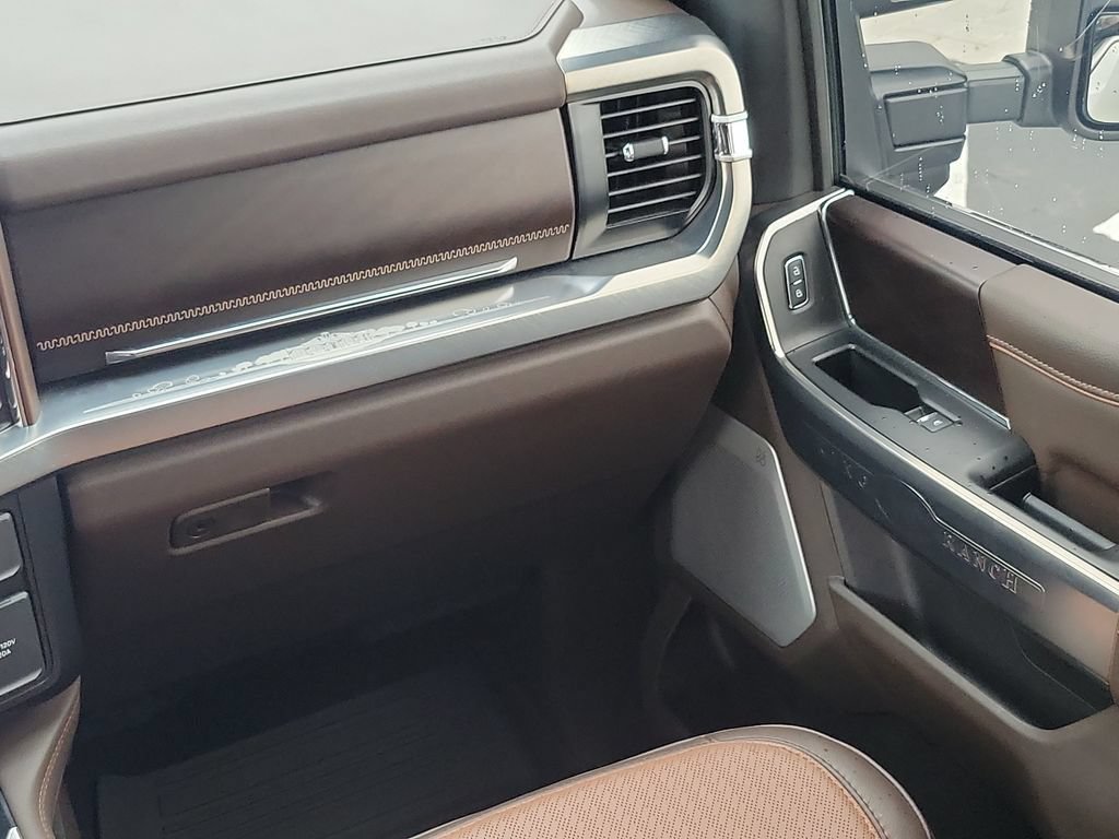 Used 2026 Ford F350 King Ranch AWD/4WD image 15