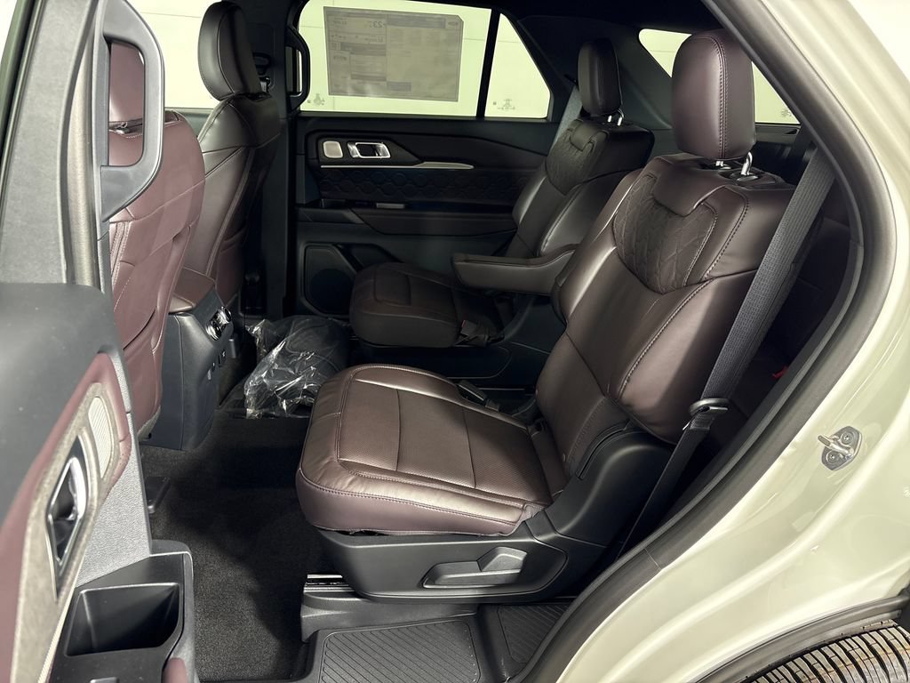 New 2027 Ford Explorer Platinum w/ LUX Leather Package AWD/4WD image 32
