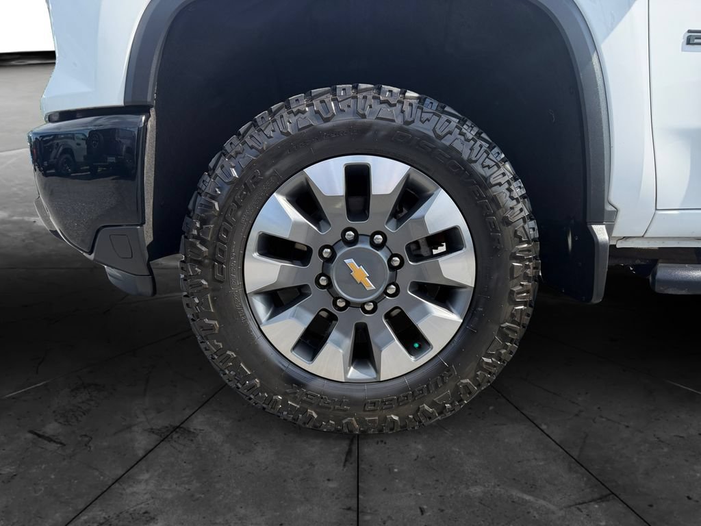 Used 2024 Chevrolet Silverado 2500 Custom w/ Custom Convenience Package AWD/4WD image 14