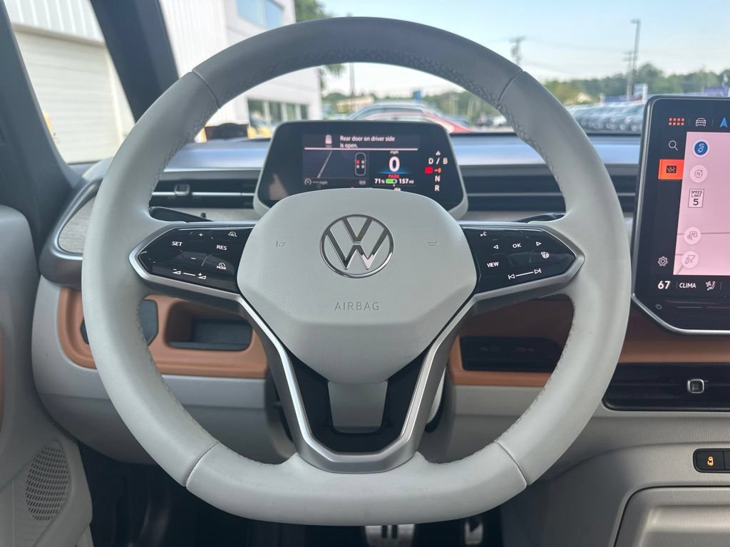 Used 2025 Volkswagen ID. Buzz 1st Edition AWD/4WD image 19