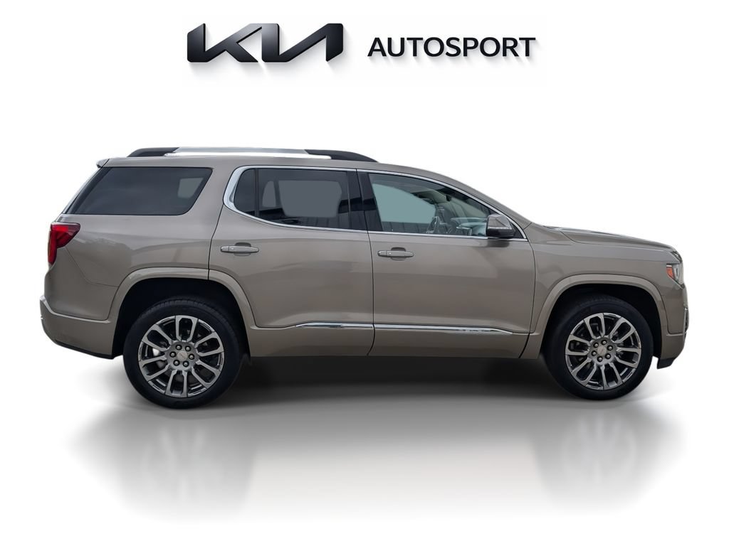Used 2022 GMC Acadia Denali w/ Denali Technology Package FWD image 7