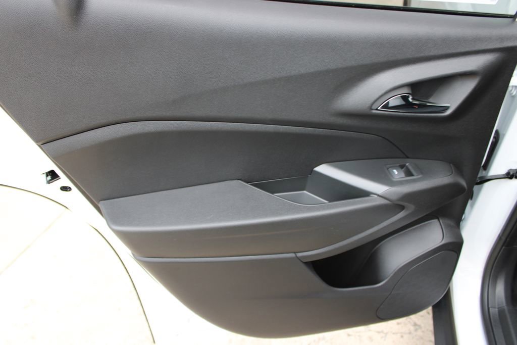 New 2026 Chevrolet Trax LS image 14