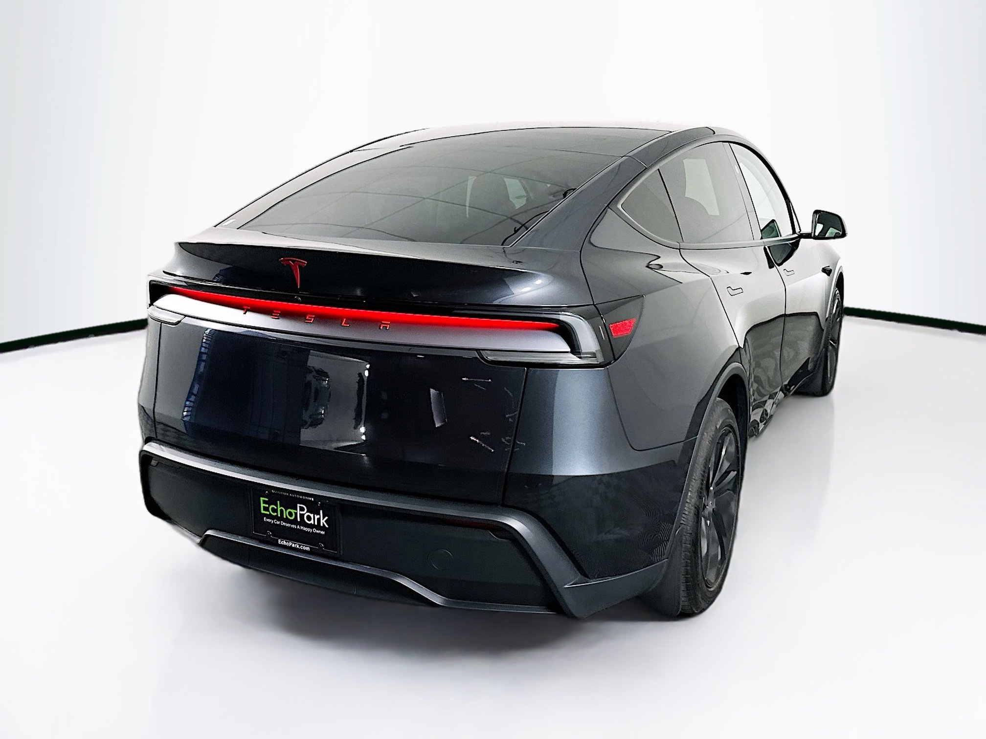 Used 2026 Tesla Model Y 2WD image 9