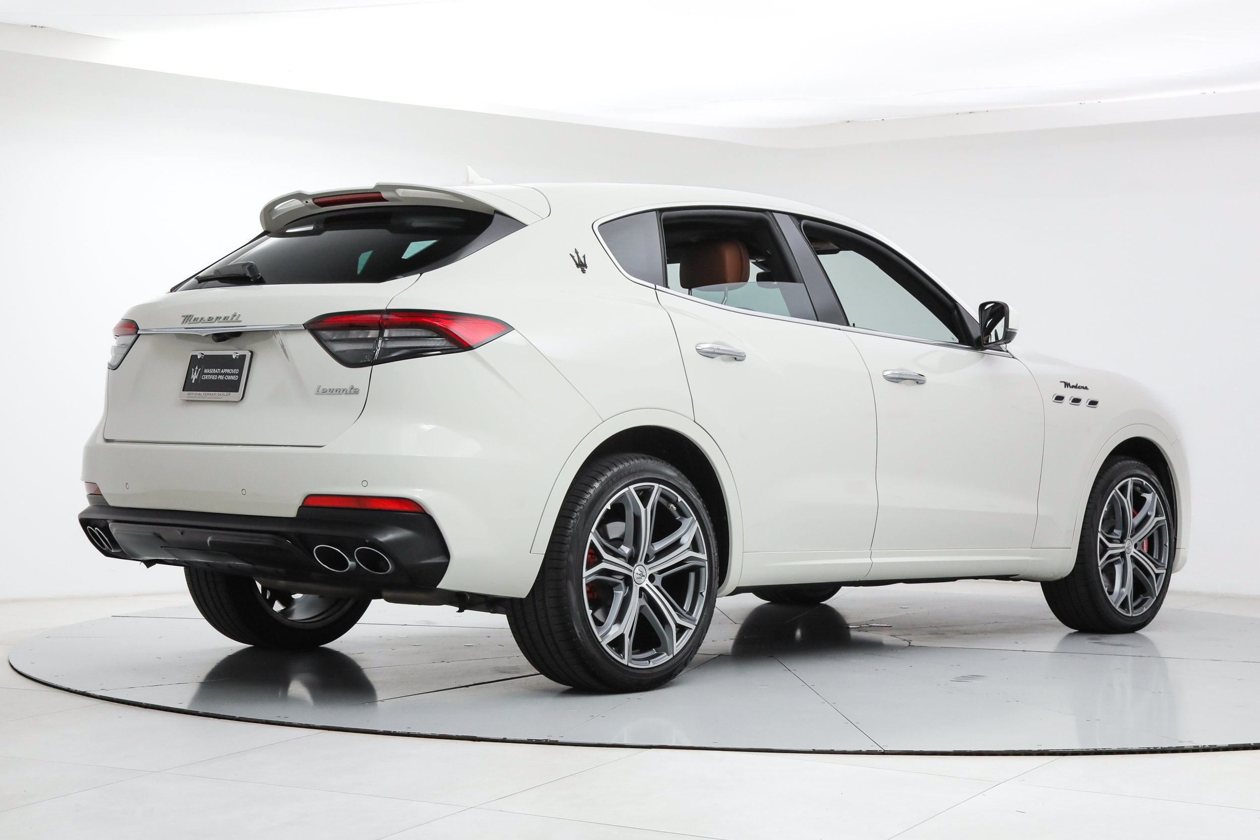 Certified 2023 Maserati Levante Modena AWD/4WD image 5