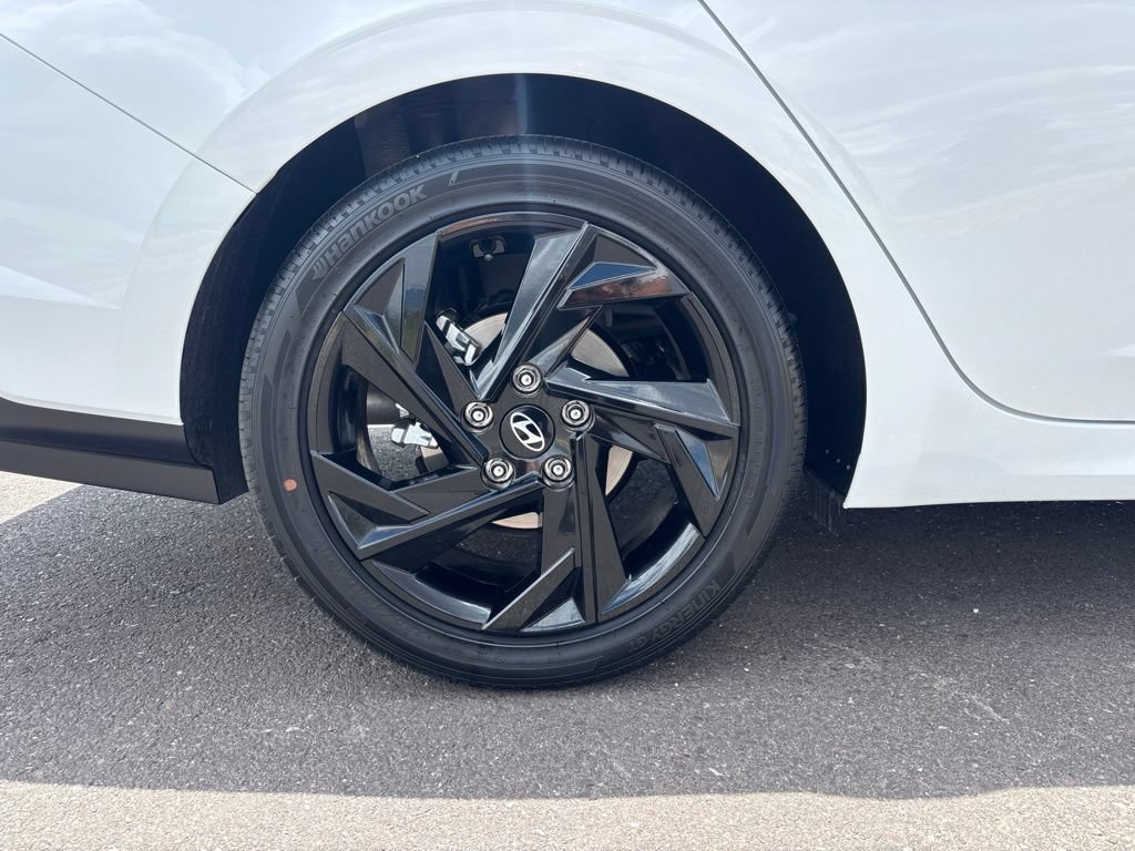 Certified 2026 Hyundai Elantra SEL Sport Premium FWD image 36