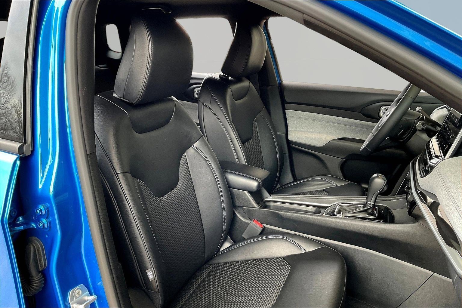 Used 2023 Jeep Compass Latitude image 29