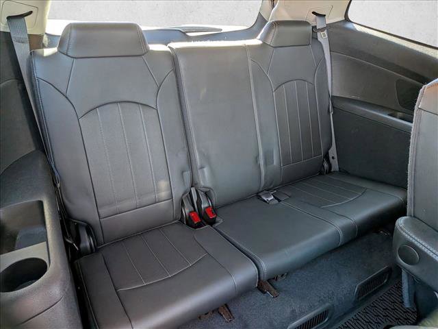 Used 2017 Chevrolet Traverse Premier image 17