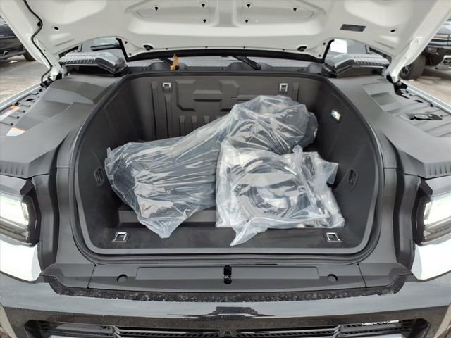New 2026 GMC Hummer EV 4x4 Crew Cab image 28