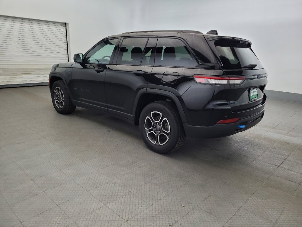 Used 2022 Jeep Grand Cherokee Trailhawk w/ Advanced Protech Group II AWD/4WD image 3