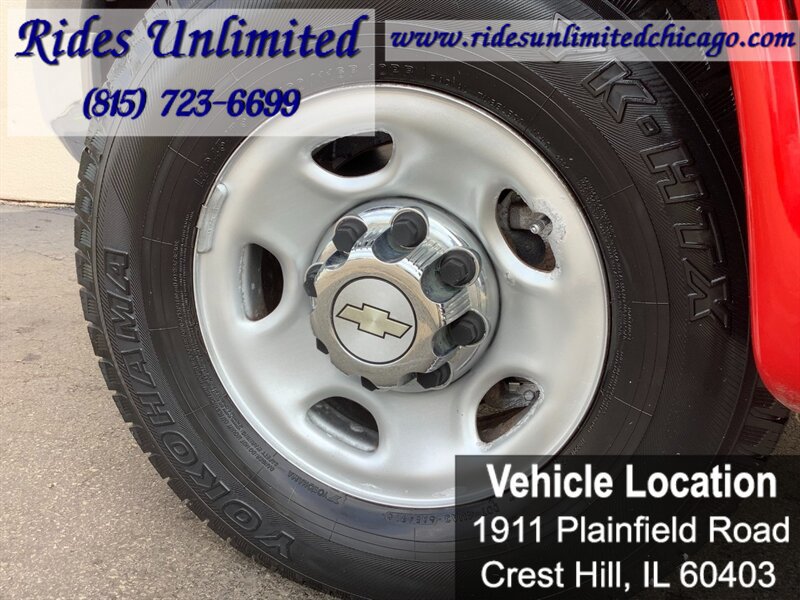 Used 2006 Chevrolet Express 3500 Extended Passenger w/ LT Preferred Equipment Group RWD image 34