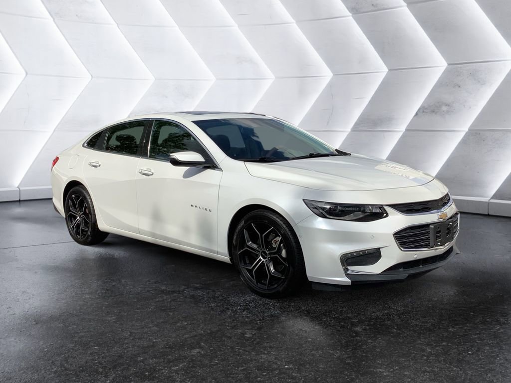 Used 2018 Chevrolet Malibu Premier w/ Premier Sun and Wheel Package FWD image 1