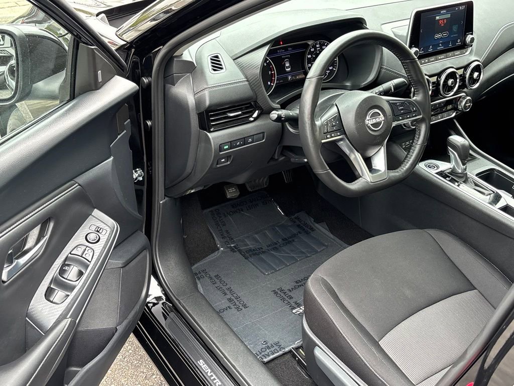 Certified 2025 Nissan Sentra SV w/ All-Weather Package FWD image 9