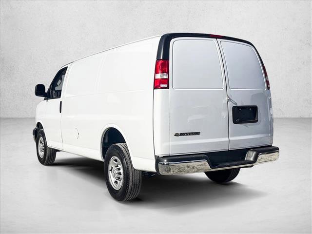 Used 2022 Chevrolet Express 2500 w/ Driver Convenience Package image 8