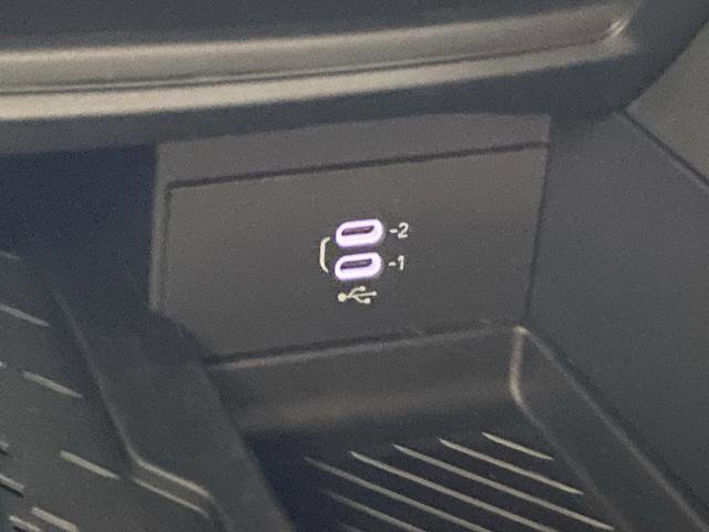 New 2026 Chrysler Pacifica Limited w/ Trailer Tow Group image 23