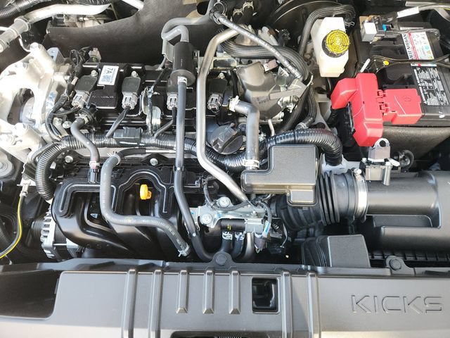 Used 2025 Nissan Kicks SR FWD image 25