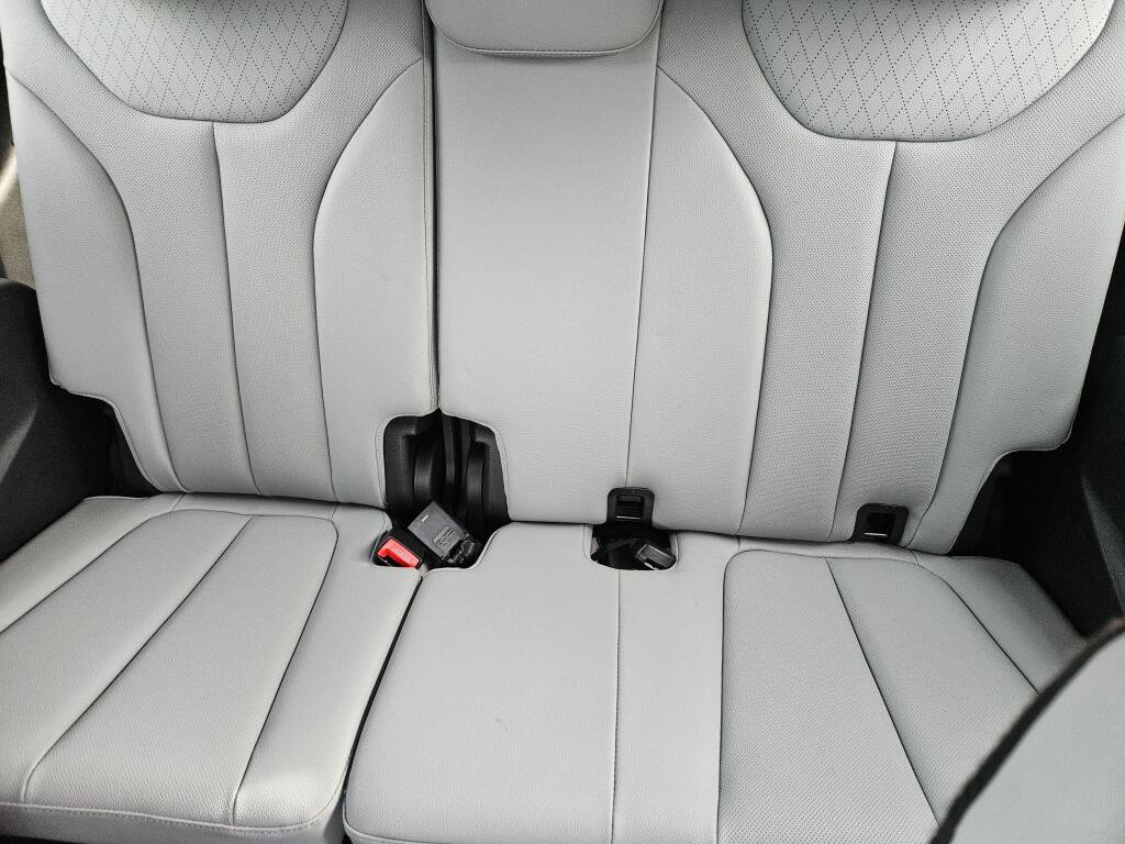 Used 2022 Hyundai Palisade SEL w/ Premium Package image 23