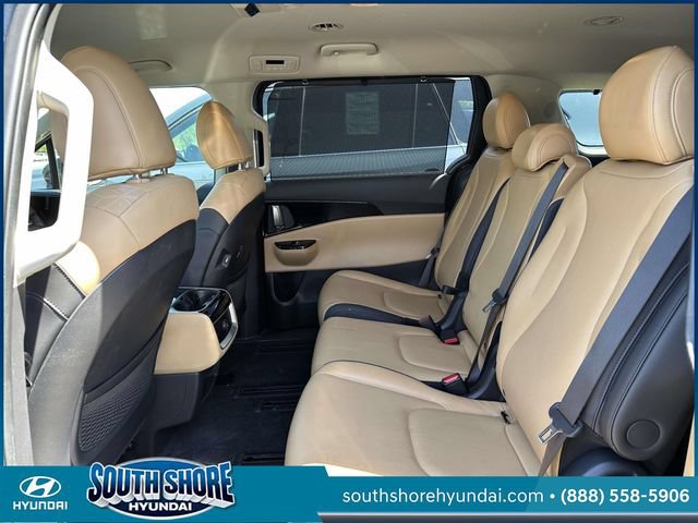 Used 2024 Kia Carnival EX FWD image 12