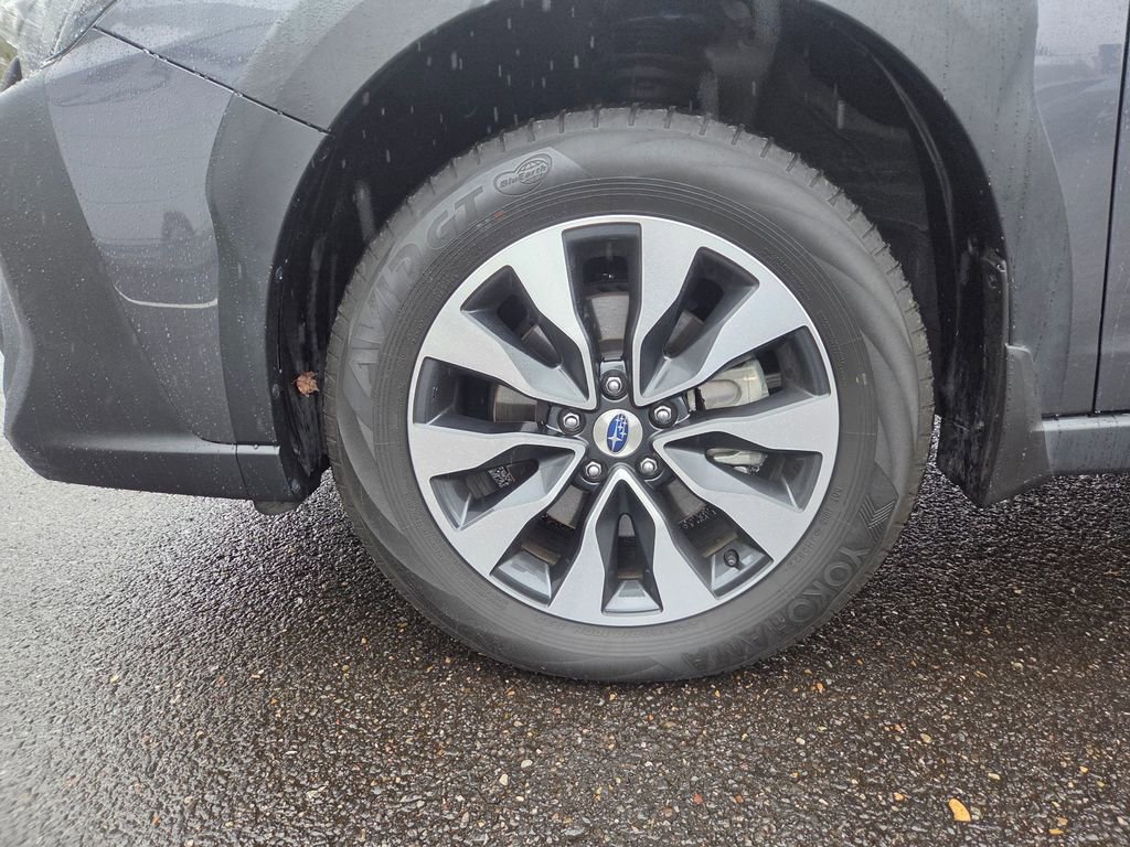 Used 2023 Subaru Outback Touring XT w/ Popular Package #2 image 9