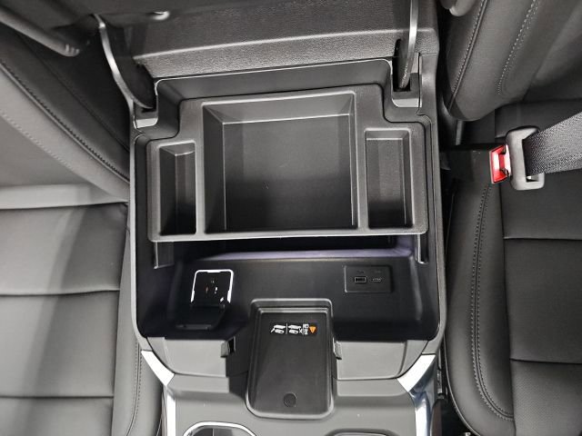 New 2026 GMC Sierra 1500 SLT w/ SLT Convenience Package image 28