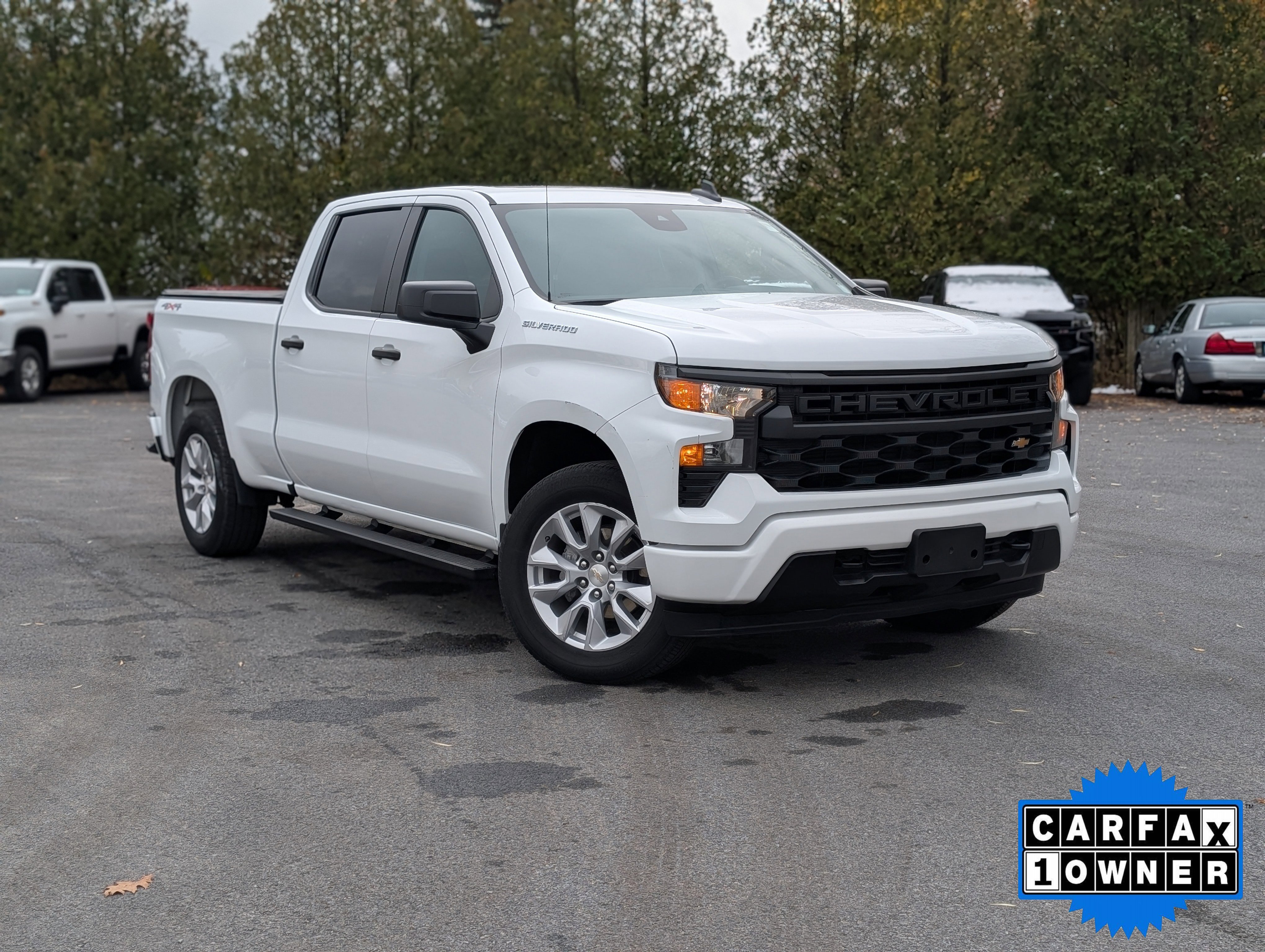 Used 2023 Chevrolet Silverado 1500 Custom image 1