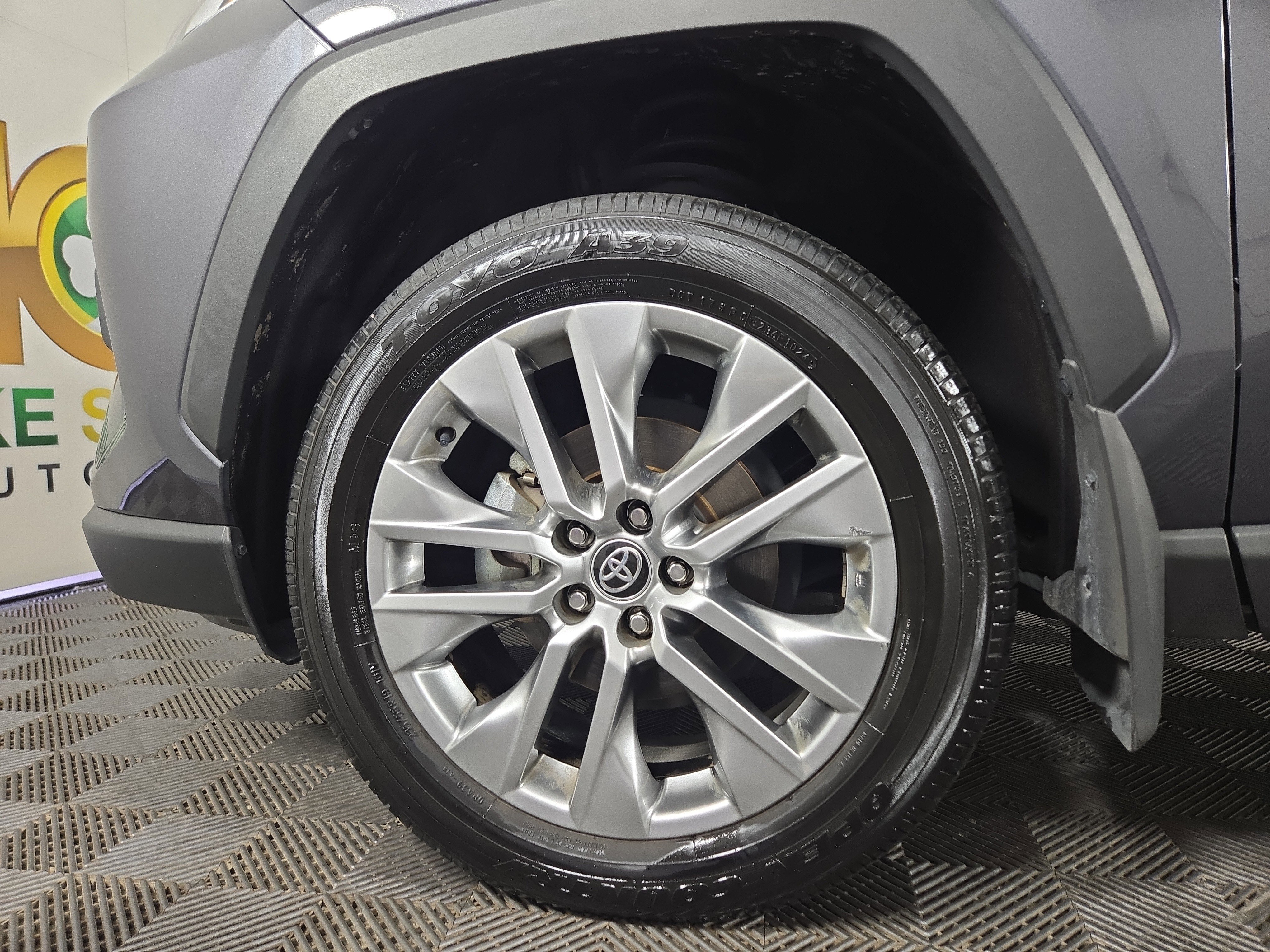 Used 2024 Toyota RAV4 XLE Premium image 33