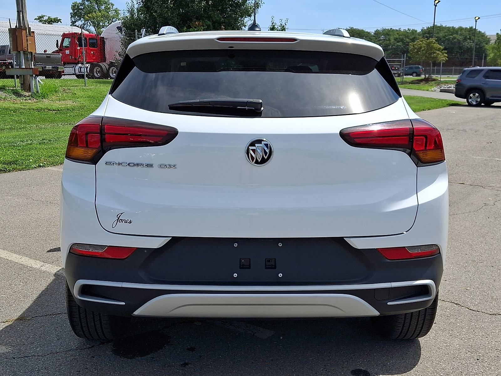 Used 2023 Buick Encore GX Select w/ Safety Package II FWD image 5