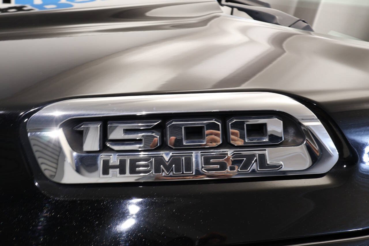 Used 2020 RAM 1500 Big Horn AWD/4WD image 11