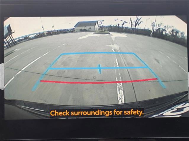 Used 2023 Toyota Highlander LE image 16