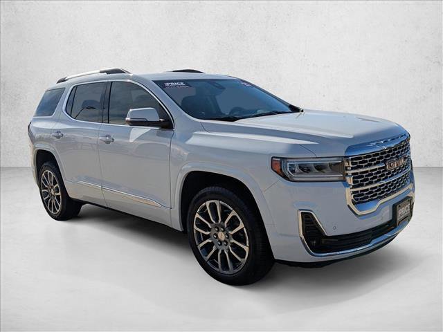 Used 2023 GMC Acadia Denali image 3
