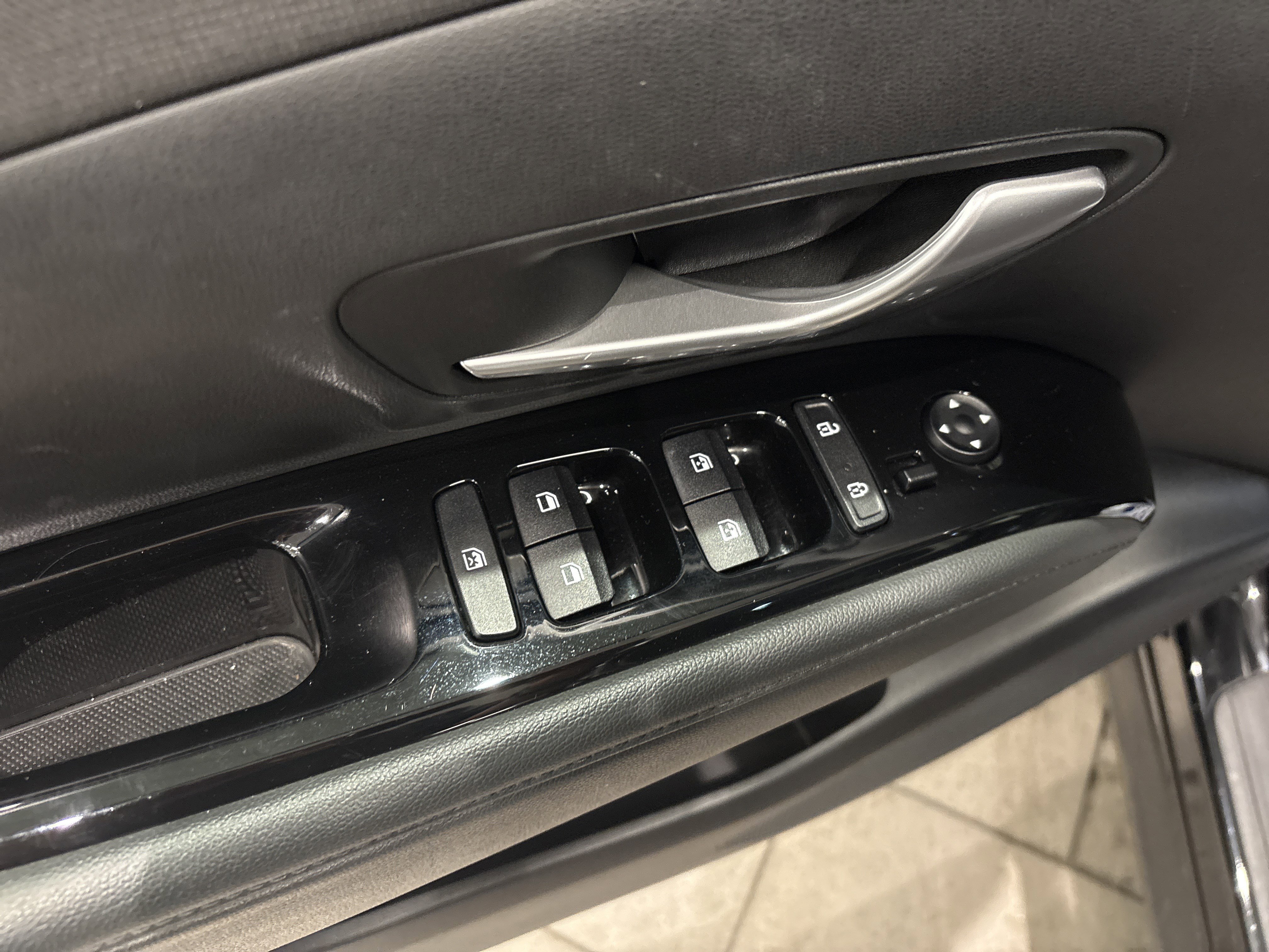 Used 2022 Hyundai Tucson SEL w/ Convenience Package image 9