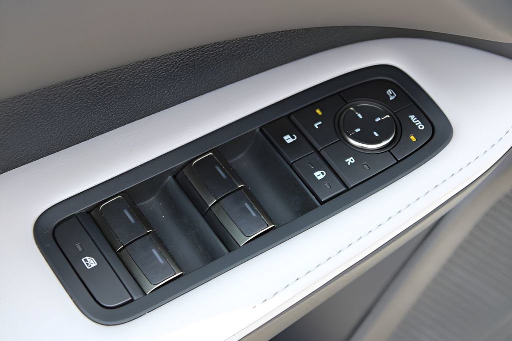 Used 2024 Lexus RX 350 Premium w/ Cold Area Package AWD/4WD image 20