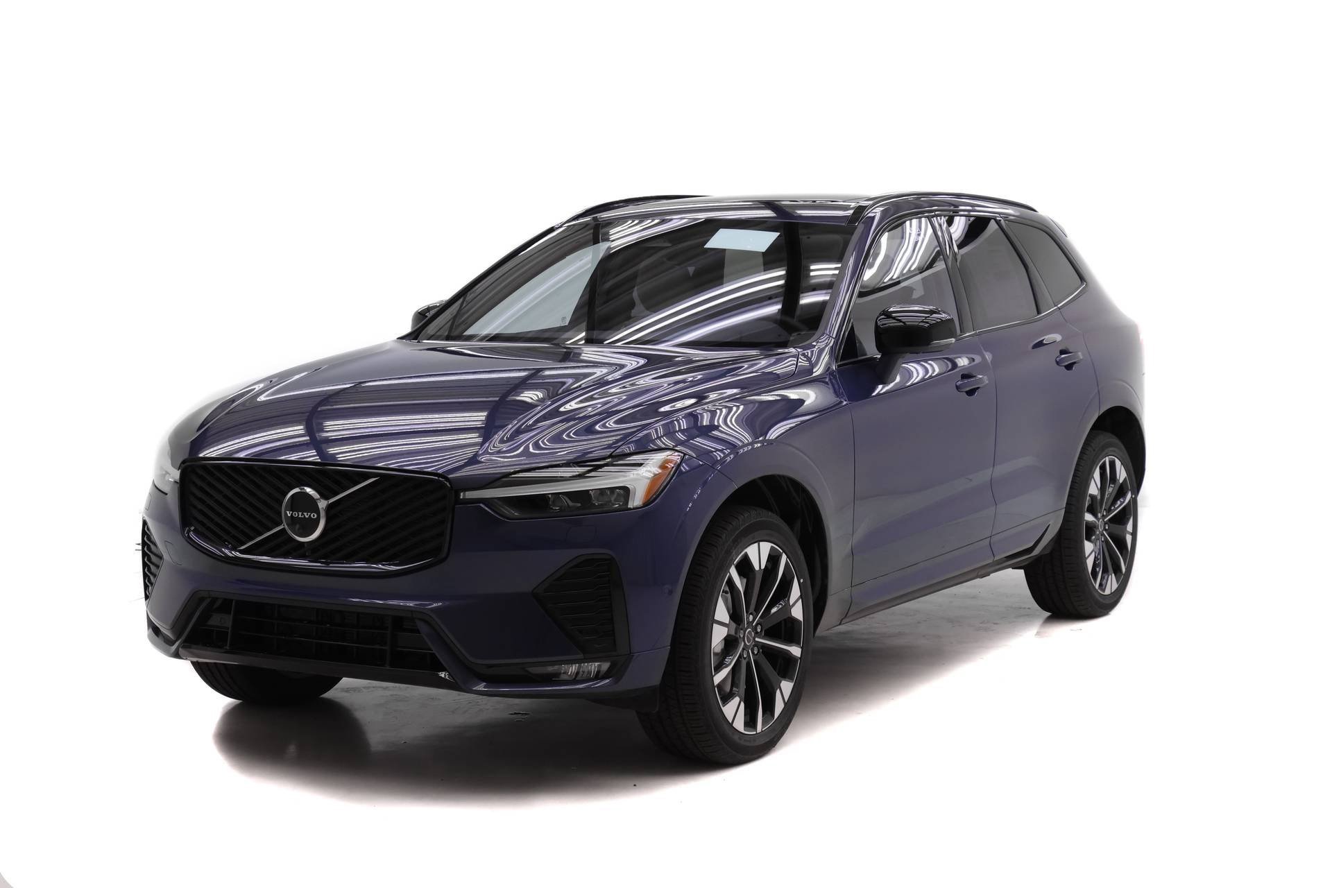 New 2026 Volvo XC60 B5 Plus w/ Protection Package Premier