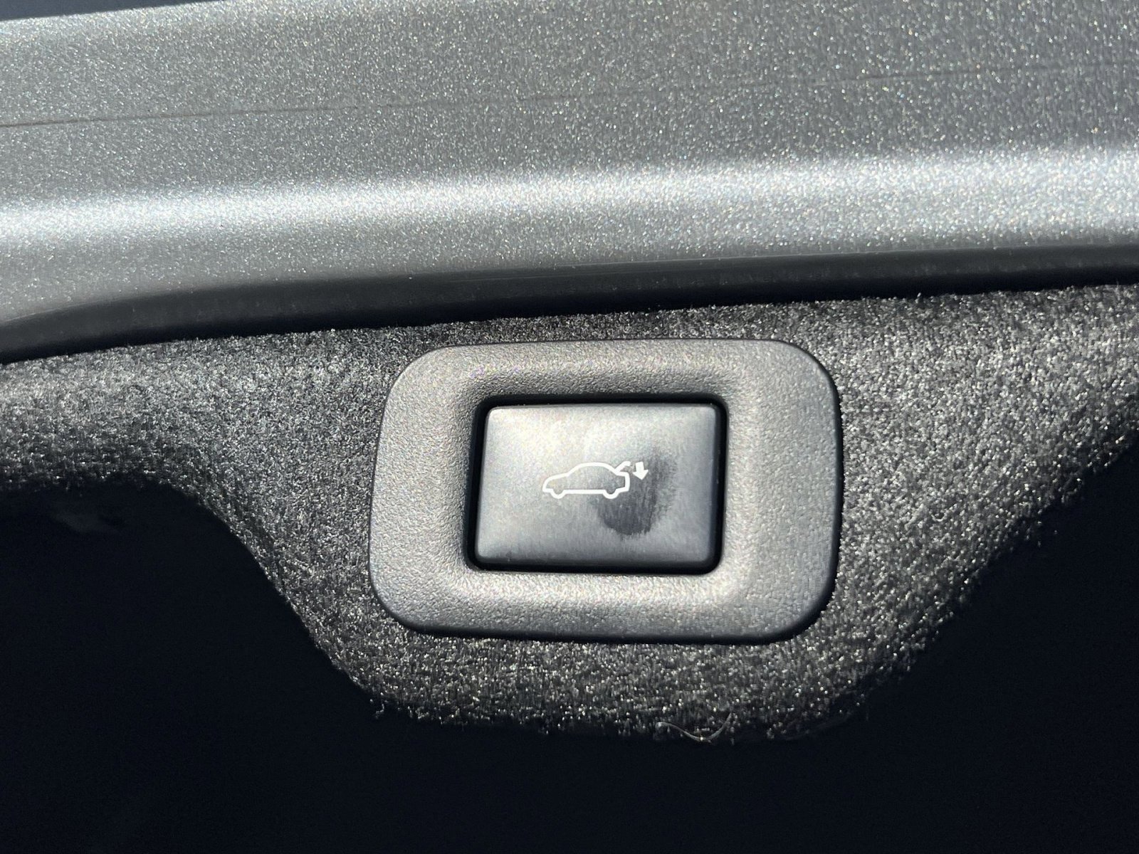 Used 2022 Lexus ES 300h w/ Luxury Package image 27