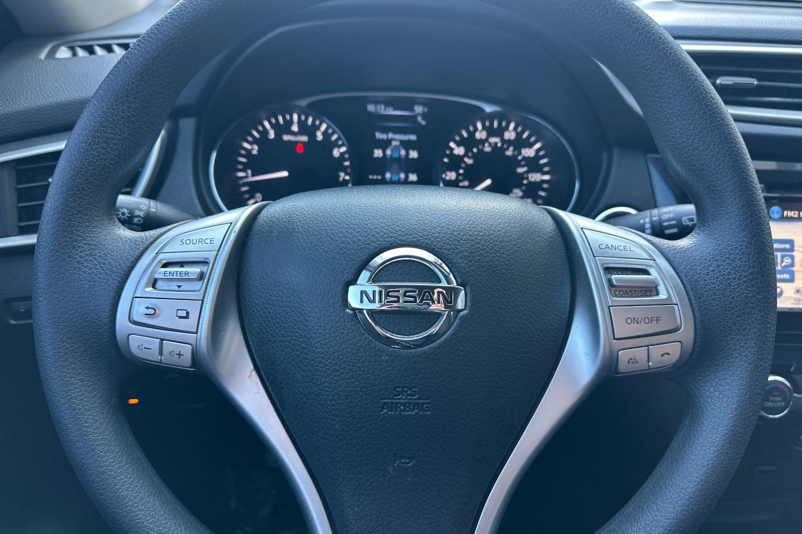 Used 2014 Nissan Rogue SV w/ SV Premium Package image 29