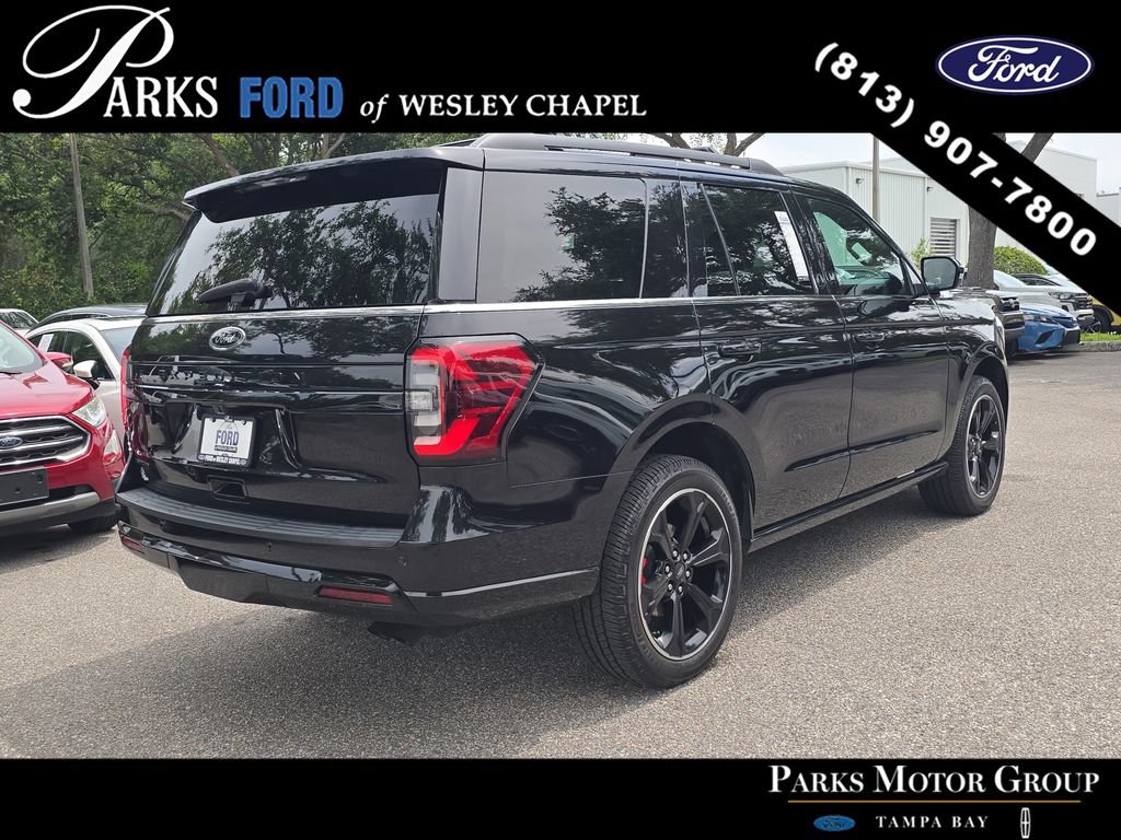 Certified 2022 Ford Expedition Limited RWD image 4