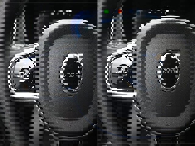 New 2025 Volvo XC90 T8 Ultra w/ Protection Package Premier image 15