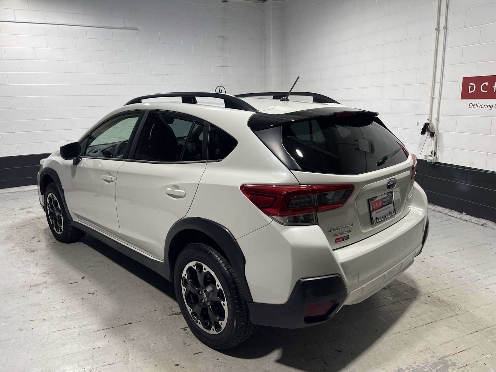 Used 2023 Subaru Crosstrek 2.0i AWD/4WD image 4