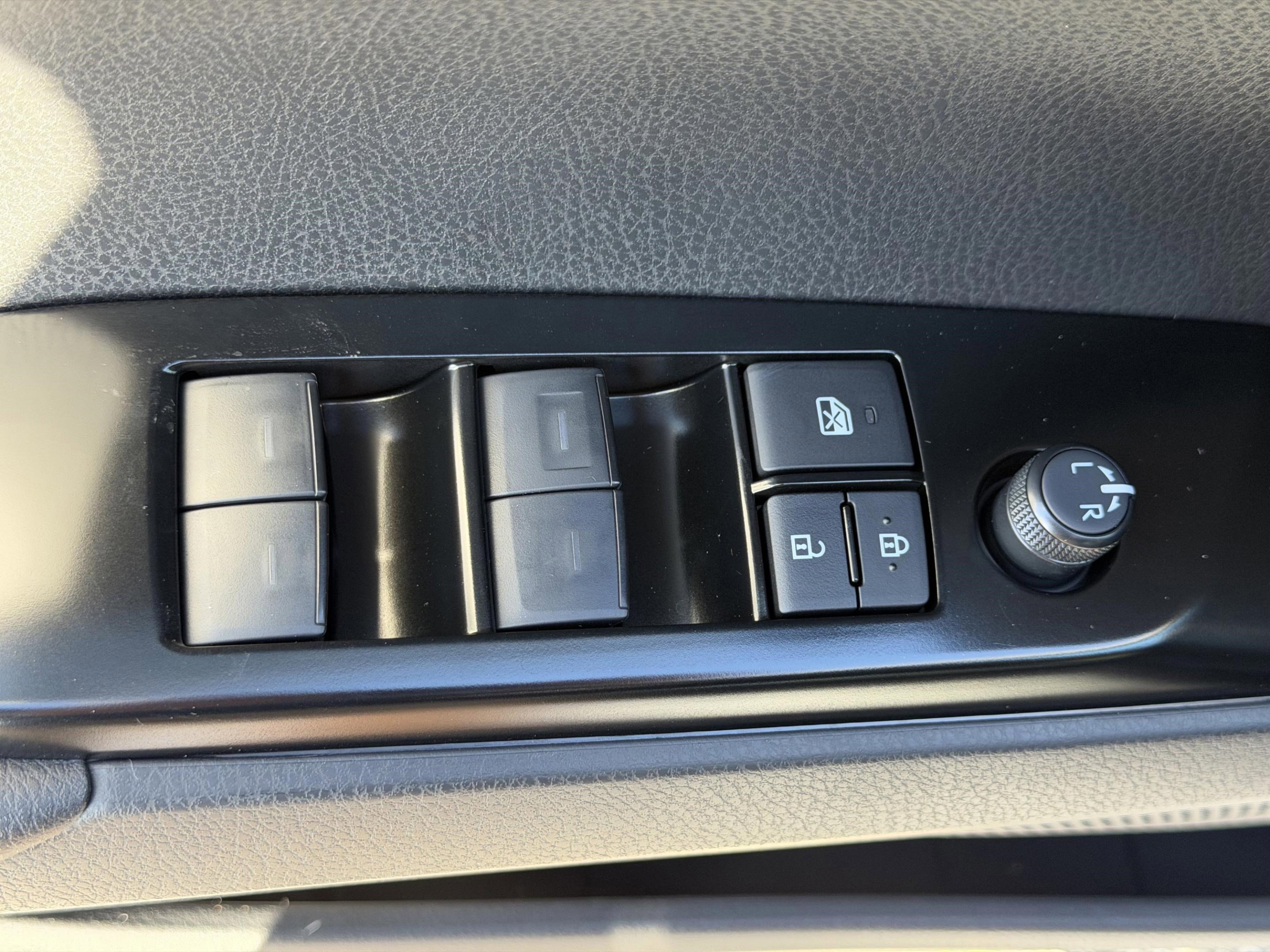 New 2026 Toyota Camry SE image 19