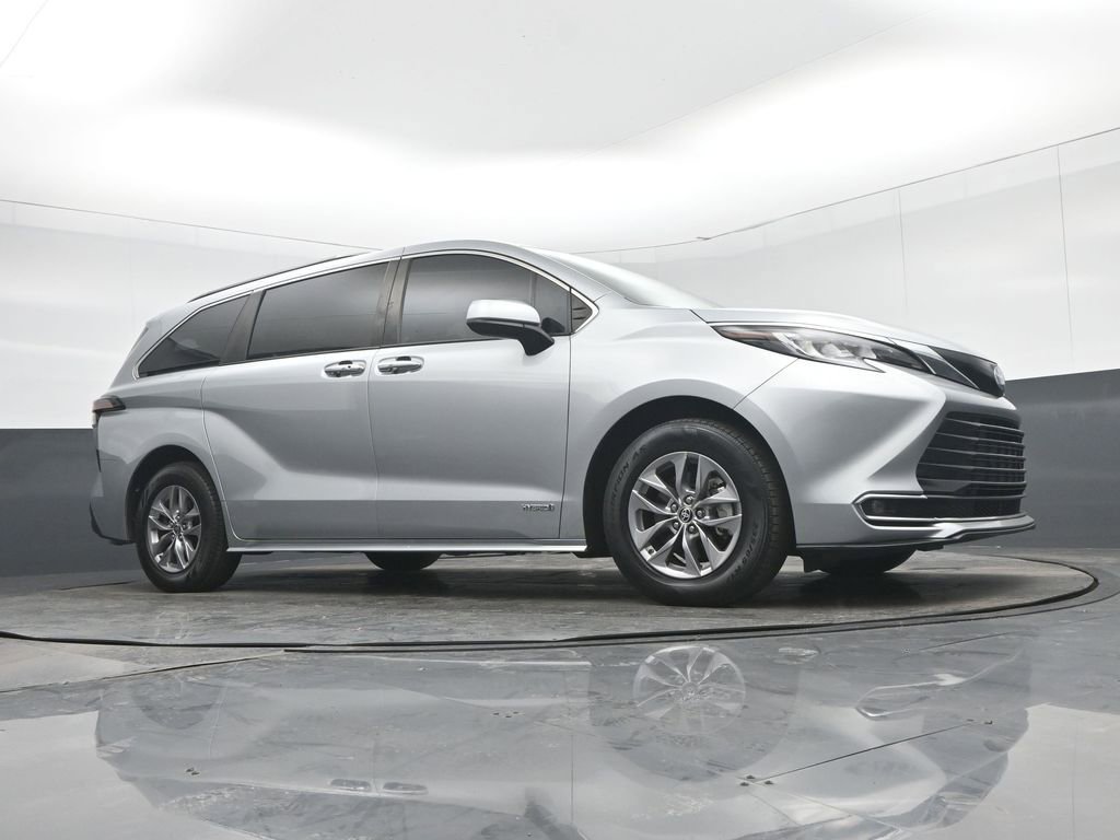 Used 2021 Toyota Sienna XLE w/ XLE Plus Package image 67