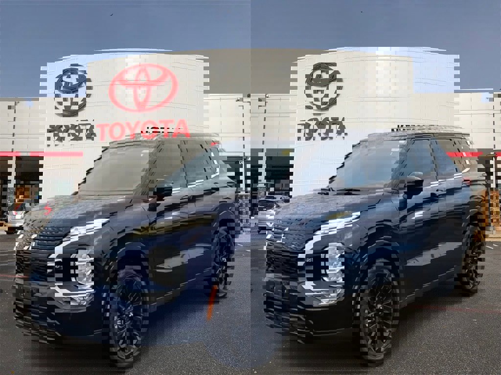 Used 2022 Mitsubishi Outlander SE