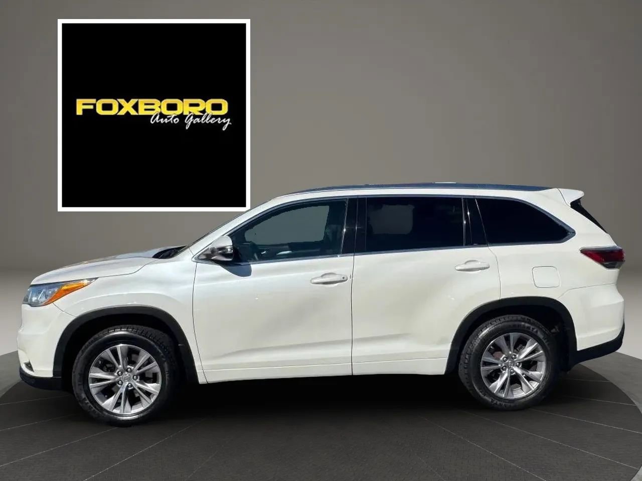 Used 2014 Toyota Highlander XLE AWD/4WD image 8