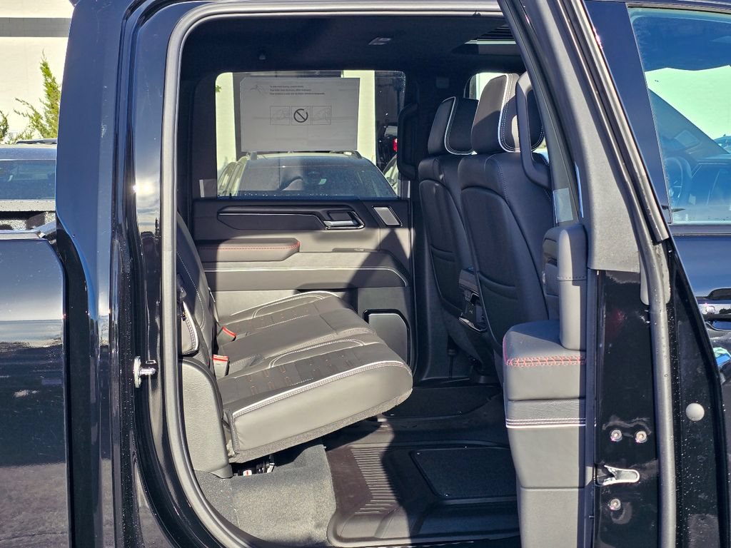 New 2026 GMC Sierra 2500 AT4X AWD/4WD image 31