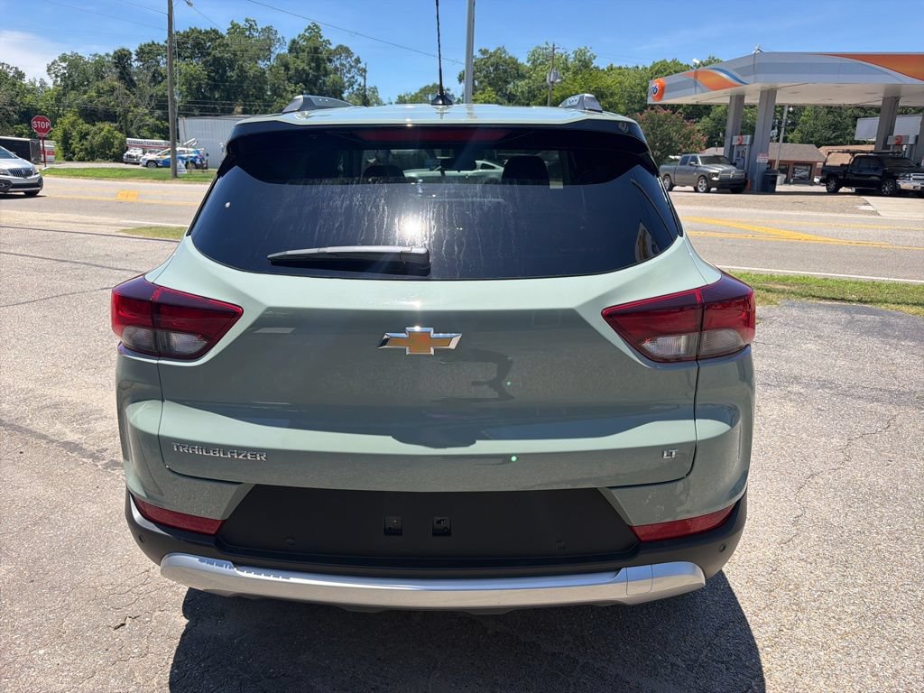 New 2026 Chevrolet TrailBlazer LT w/ Driver Confidence Package FWD image 7