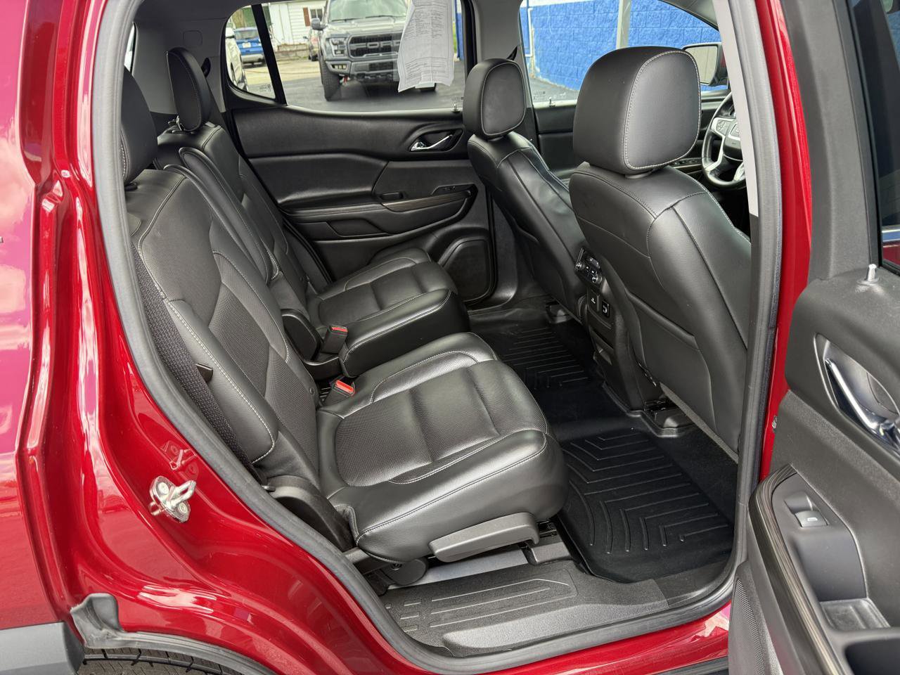 Used 2018 GMC Acadia SLT image 25