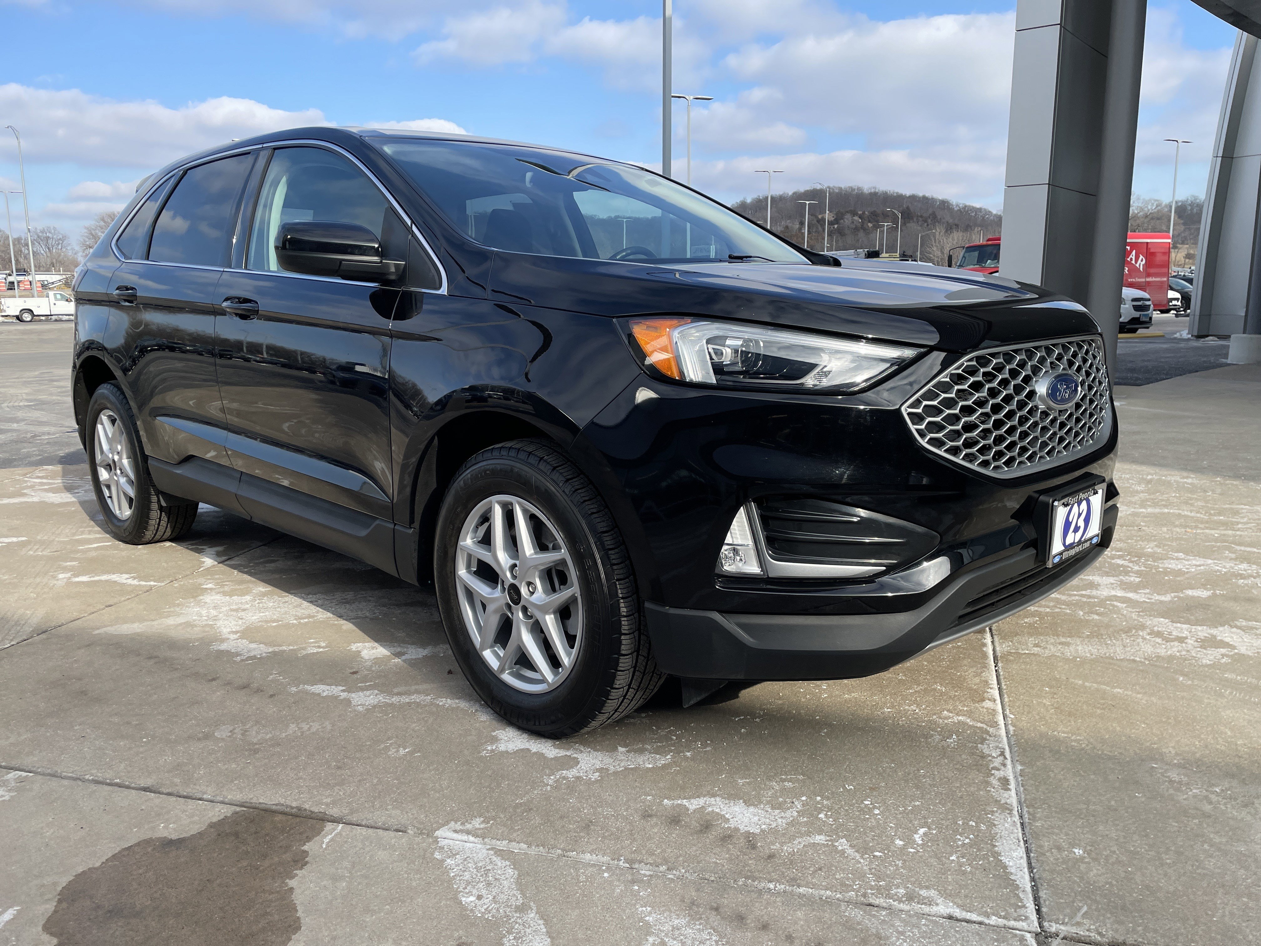 Used 2023 Ford Edge SEL w/ Convenience Package image 10