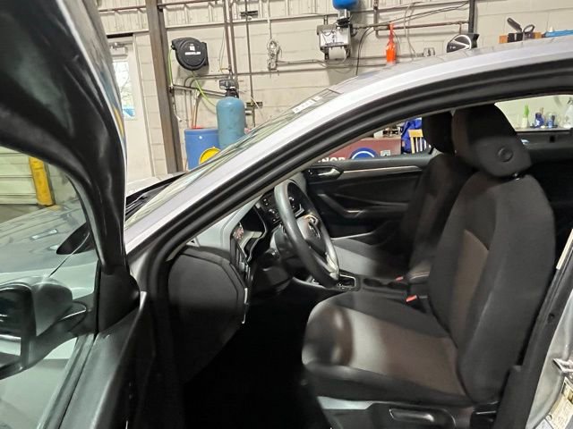 Used 2021 Volkswagen Jetta R-Line image 13