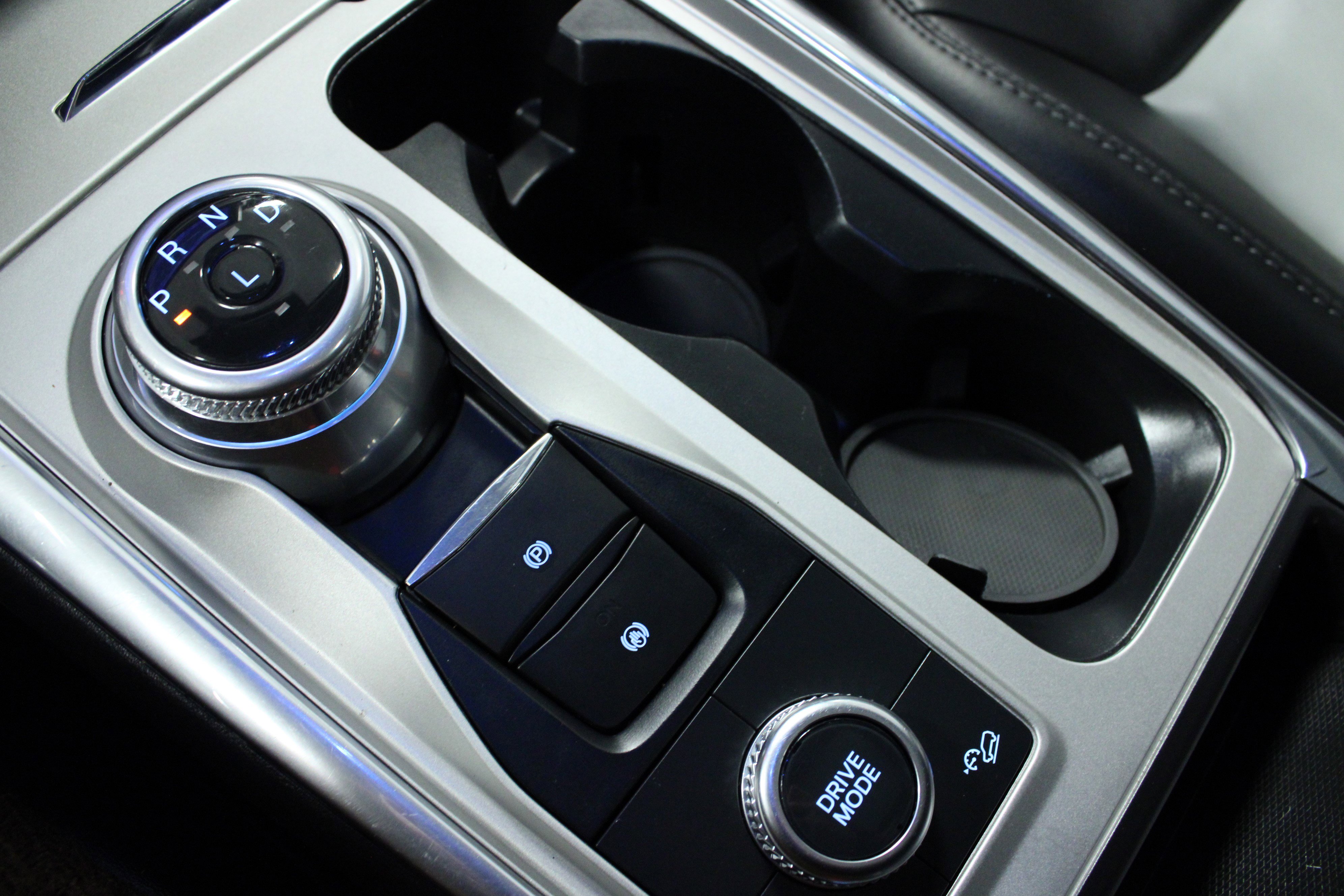 Used 2023 Ford Explorer XLT w/ Equipment Group 202A image 24