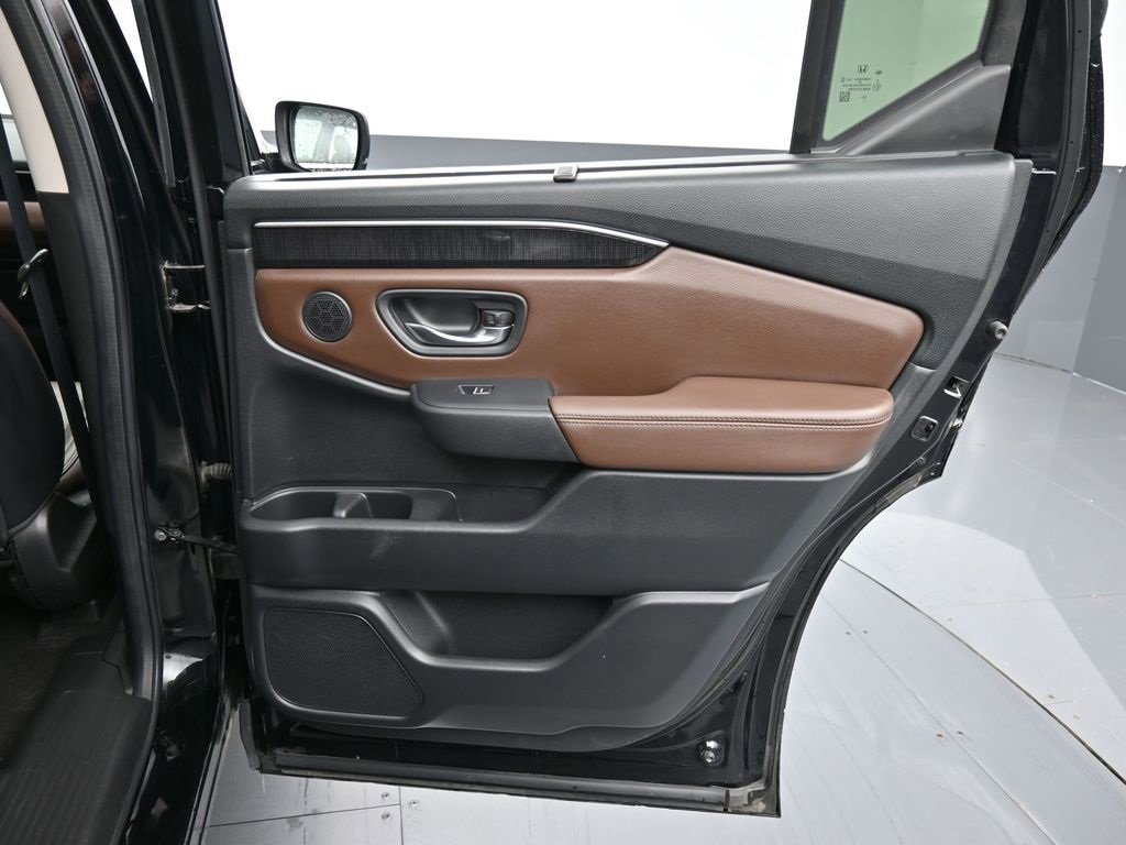 Used 2023 Honda Pilot Elite image 39