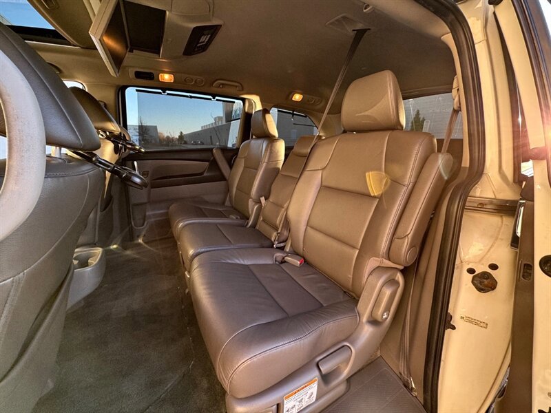 Used 2015 Honda Odyssey Touring Elite image 24