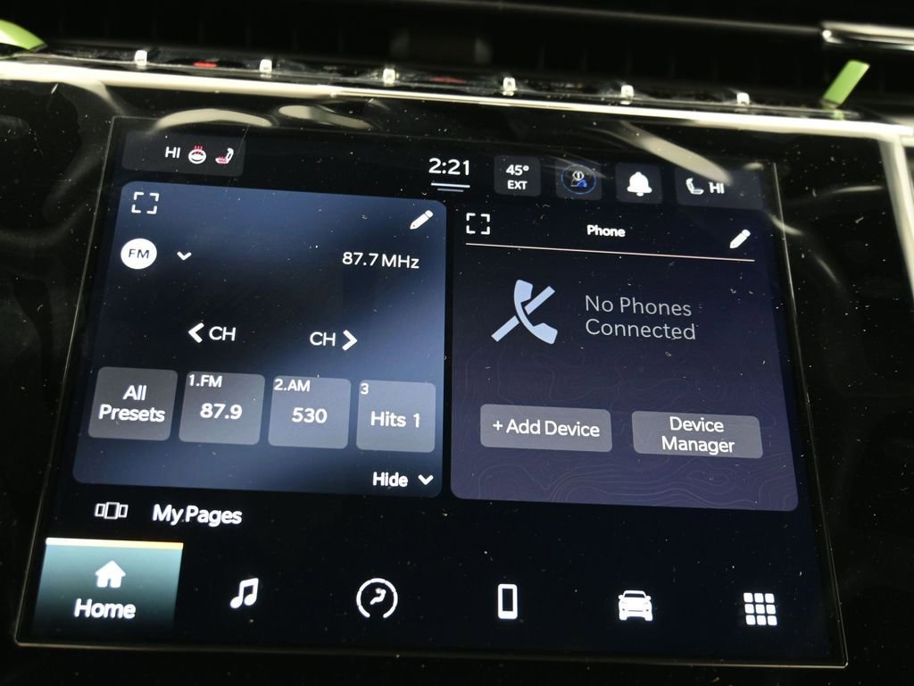 New 2025 Jeep Grand Cherokee Altitude image 27